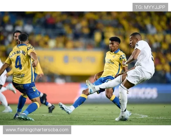 西甲就姆巴佩与维尼修斯遭歧视事件向西班牙警方正式投诉