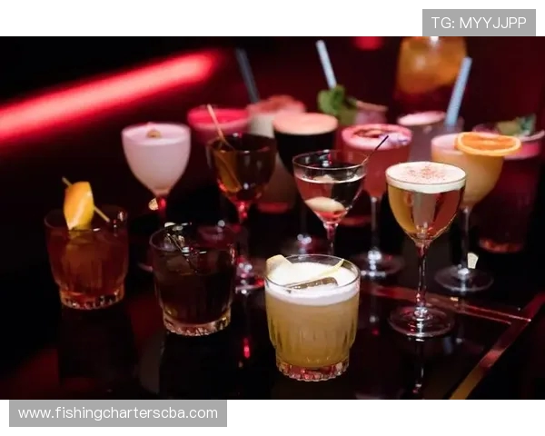 格拉利什迪拜度假豪掷千金酒吧狂欢引热议