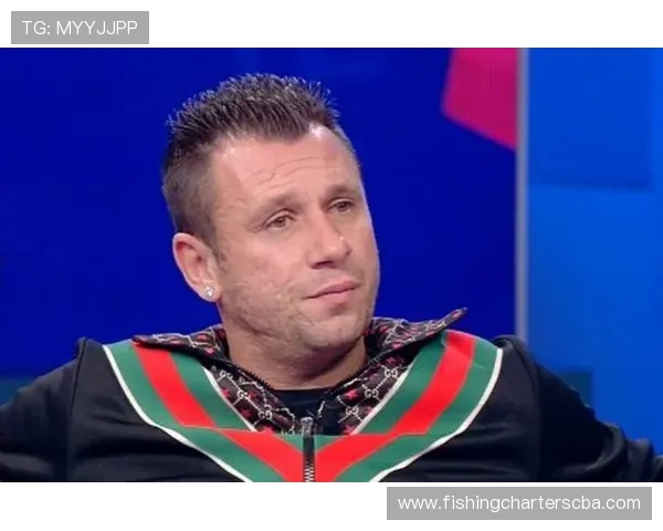 卡萨诺盛赞劳塔罗：他已经4年没去休假了，批评他的人真无知